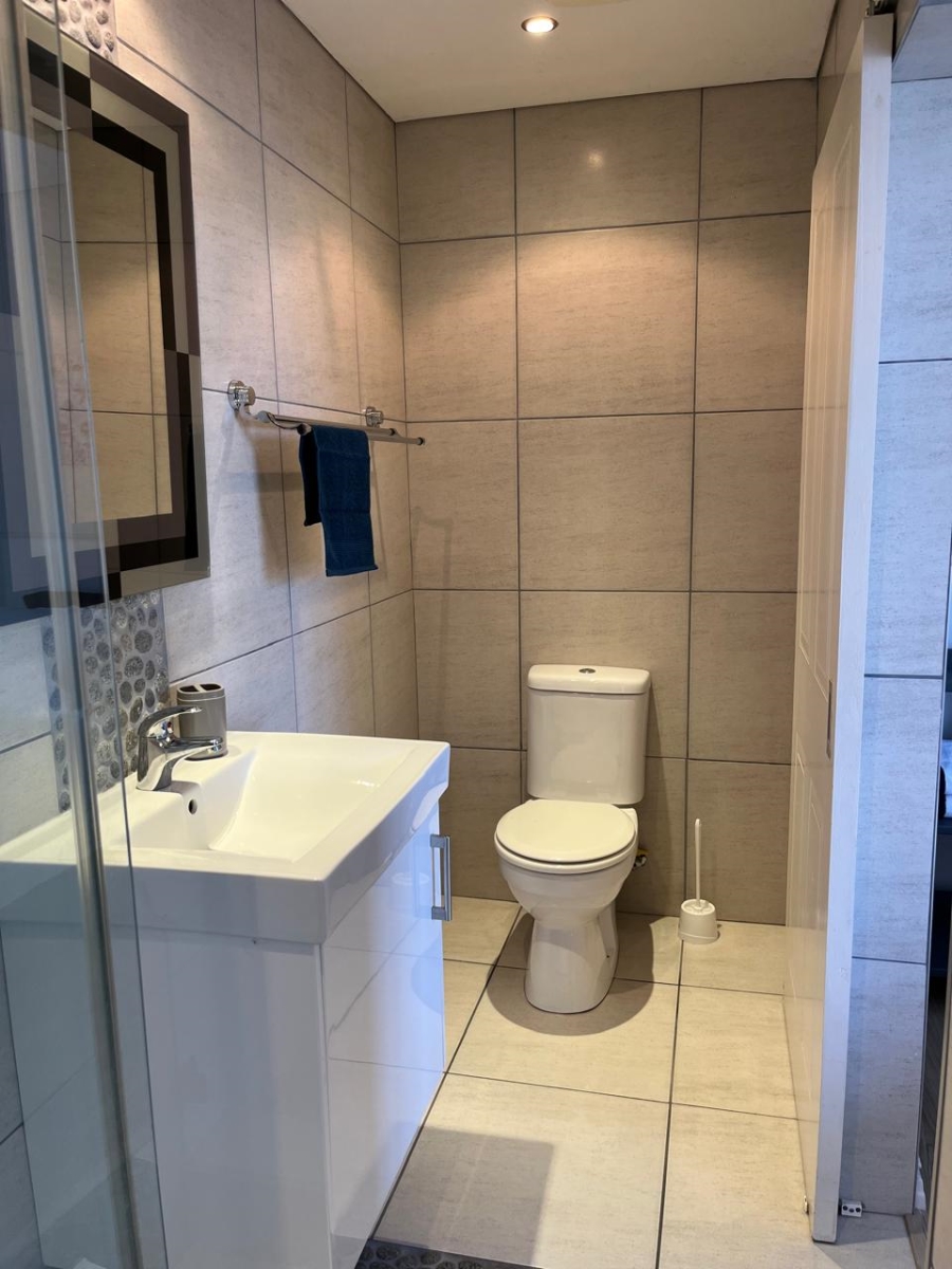 To Let 2 Bedroom Property for Rent in Big Bay Western Cape